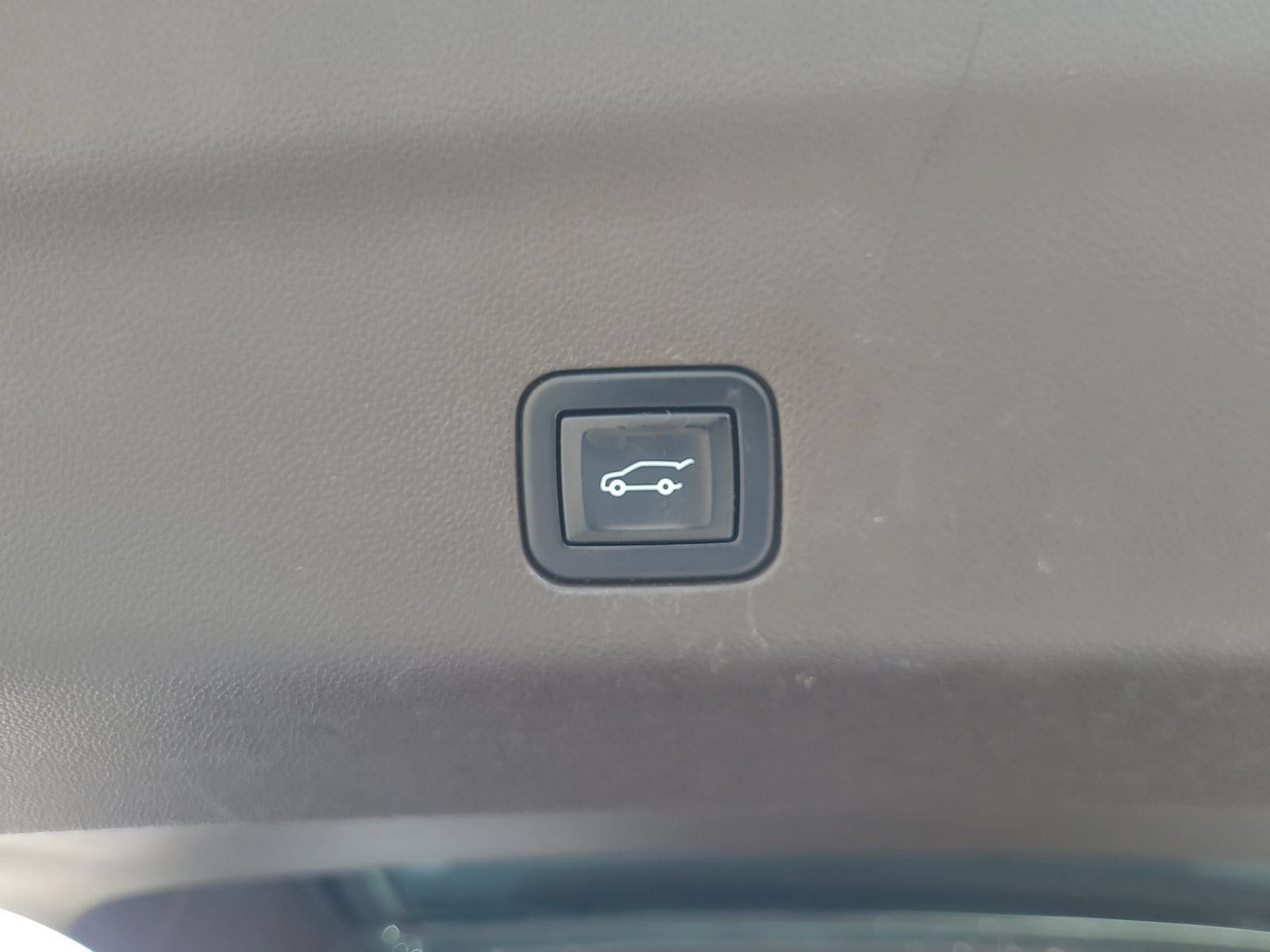 Used 2022 GMC Yukon SLT AWD/4WD image 17