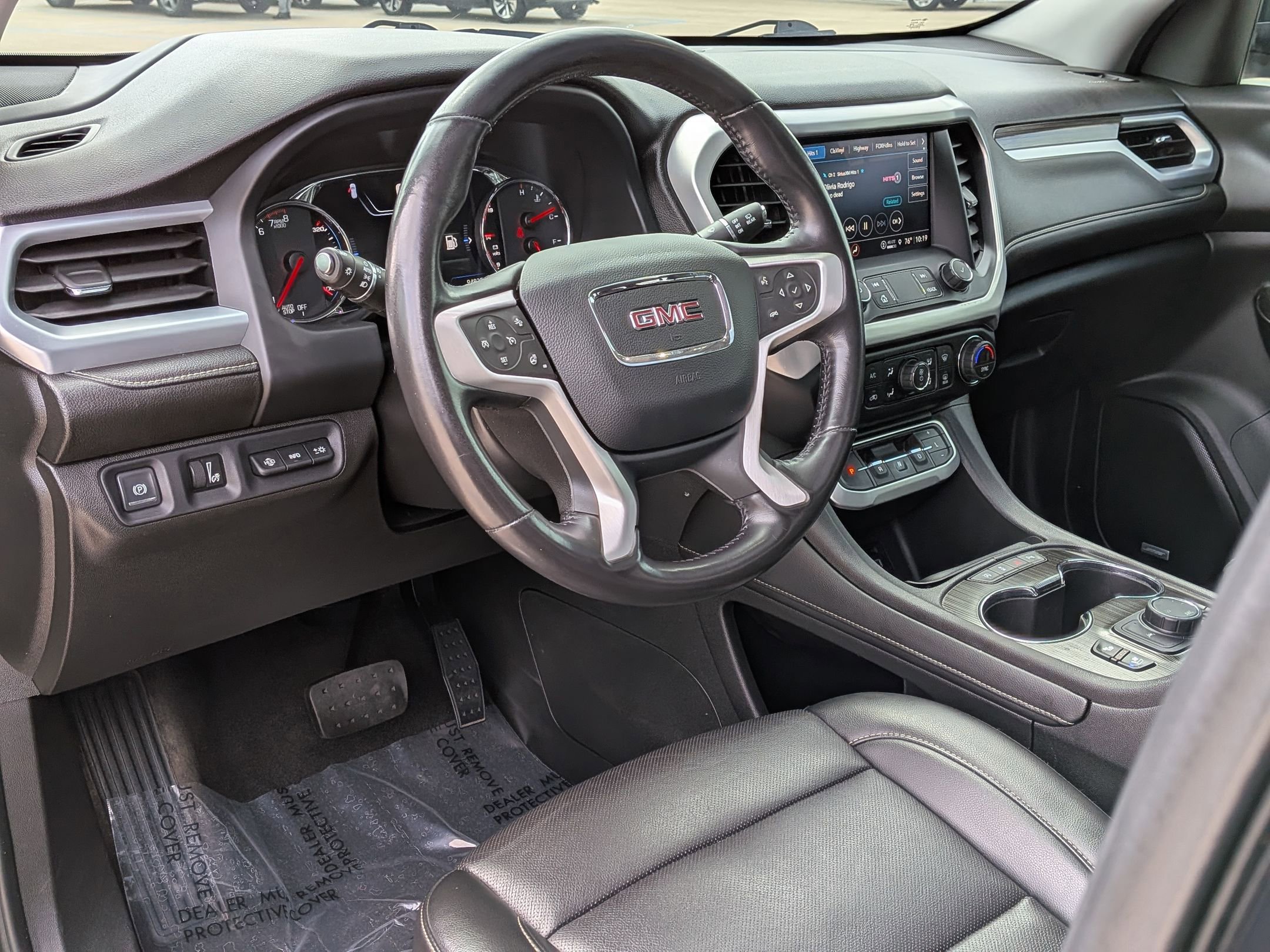 Used 2021 GMC Acadia SLT w/ Technology Package AWD/4WD image 10