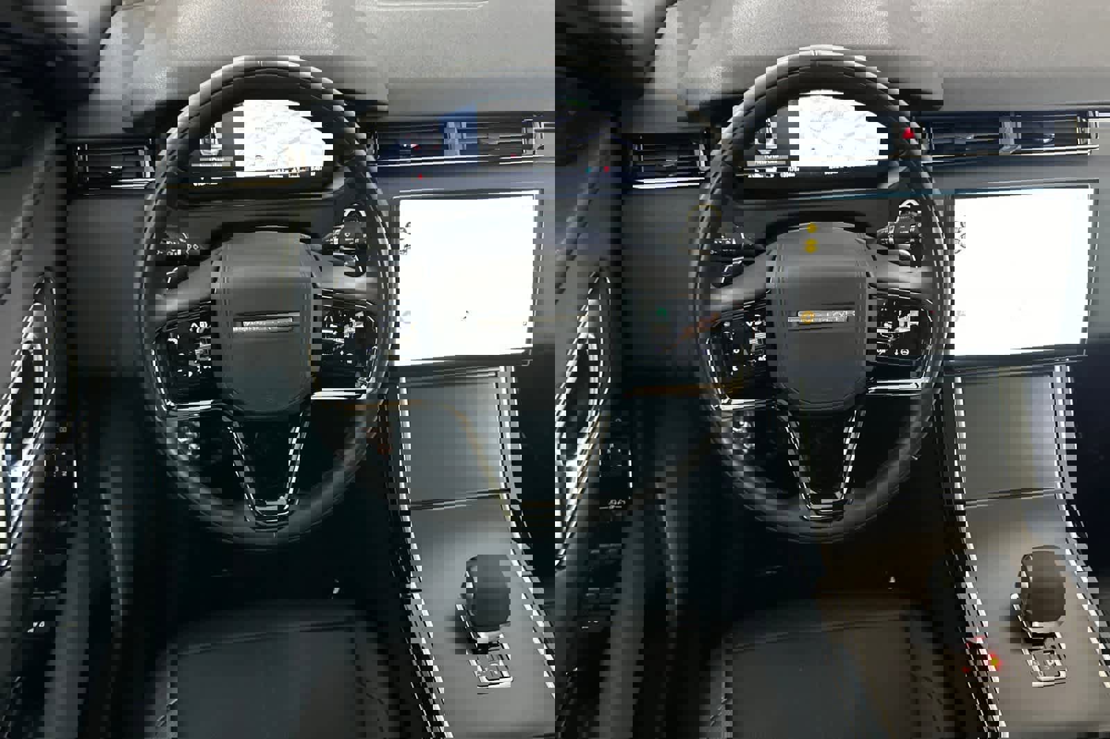 Used 2025 Land Rover Range Rover Velar Dynamic SE image 14