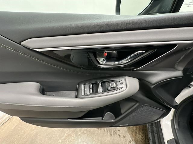 Certified 2025 Subaru Outback Onyx Edition XT image 18