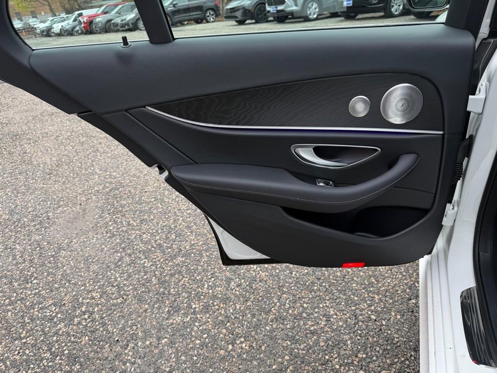 Used 2023 Mercedes-Benz E 350 4MATIC Sedan image 16