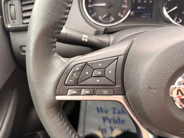 Used 2018 Nissan Rogue SV AWD/4WD image 24