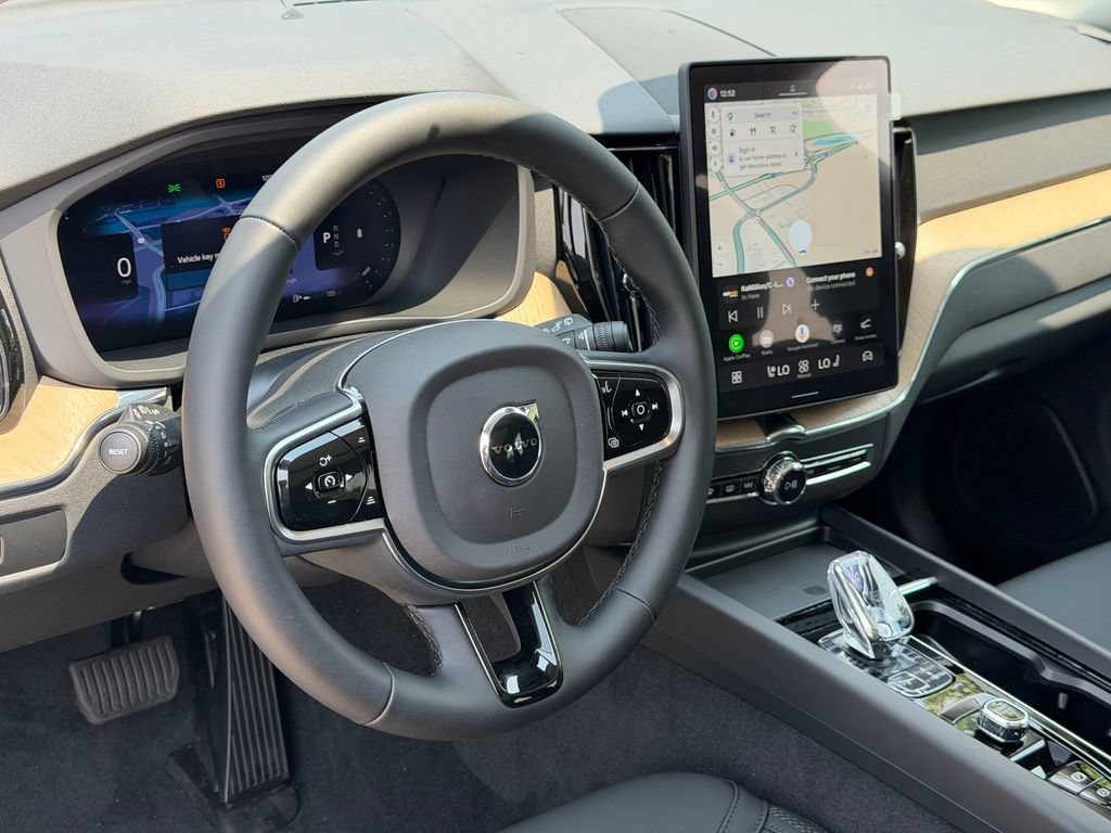 New 2026 Volvo XC60 B5 Core w/ Climate Package AWD/4WD image 15