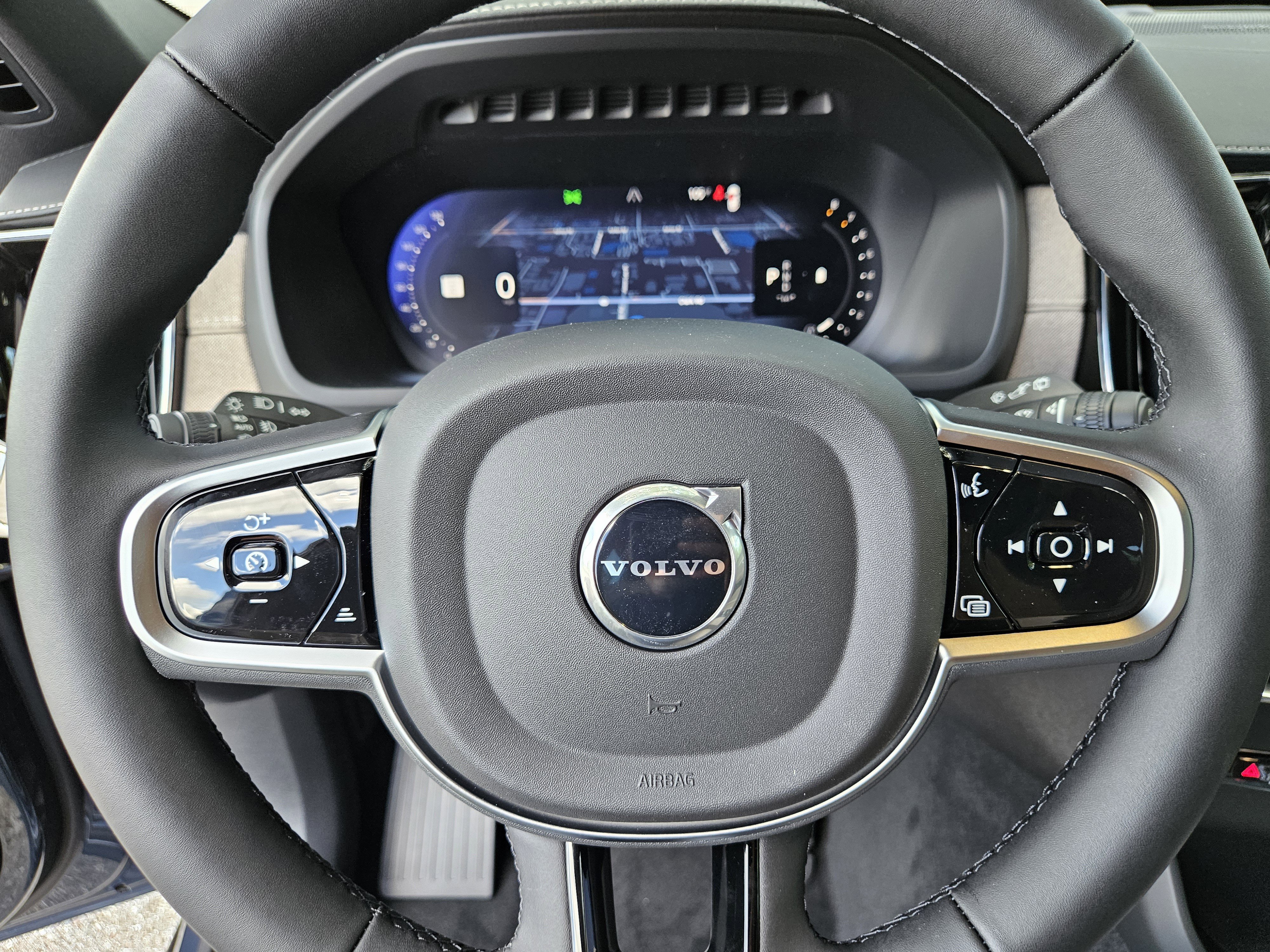 New 2026 Volvo XC90 B6 Plus image 35