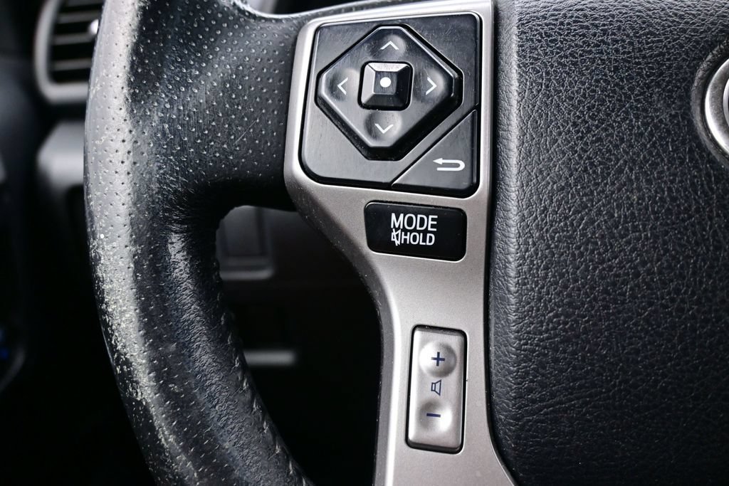 Used 2014 Toyota 4Runner SR5 AWD/4WD image 43
