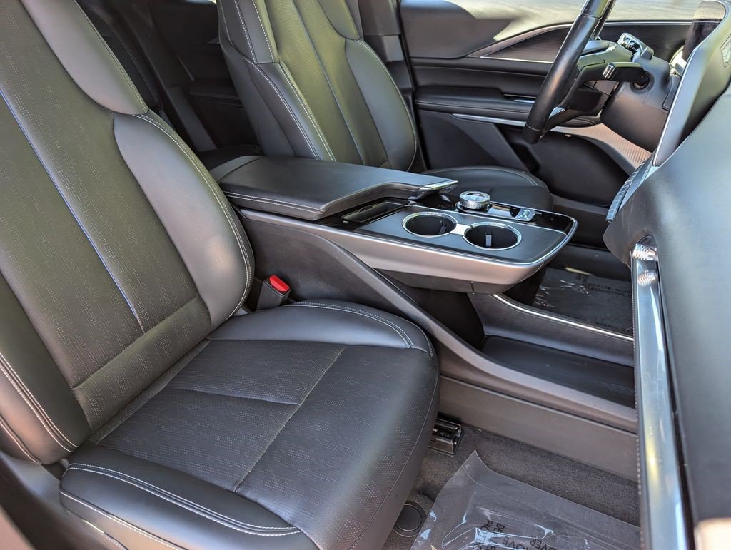 Certified 2024 Cadillac Lyriq Sport AWD/4WD image 26