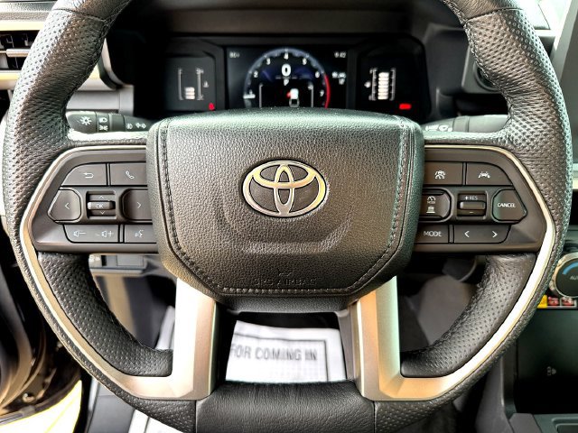 Used 2024 Toyota Tacoma SR5 AWD/4WD image 12