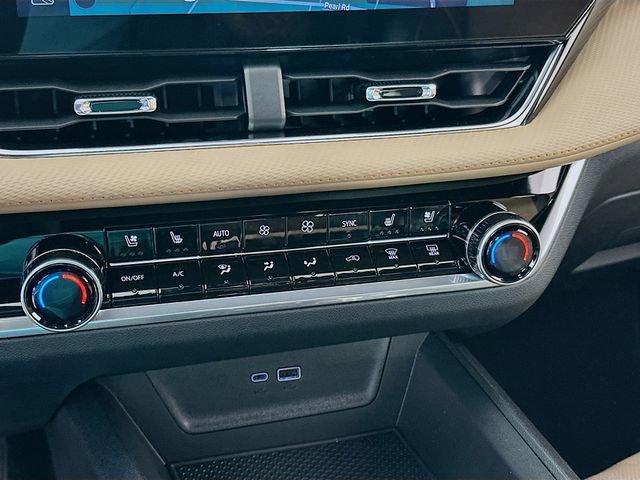 New 2026 Chevrolet Equinox ACTIV w/ Convenience Package III image 16