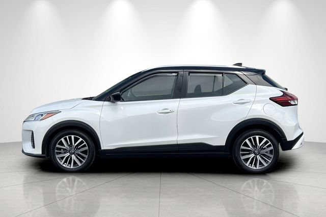 Used 2024 Nissan Kicks SV FWD image 7