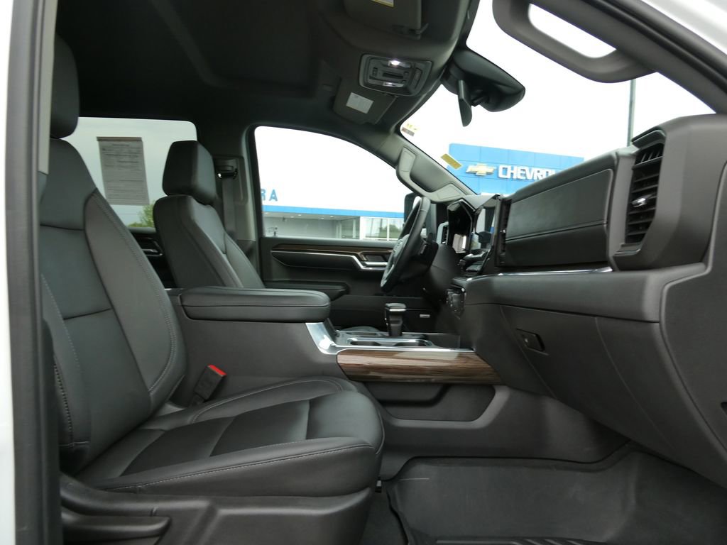 Certified 2024 Chevrolet Silverado 1500 LT Trail Boss w/ Convenience Package II image 13