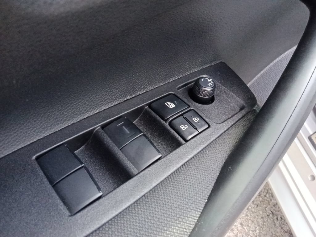 Used 2026 Toyota Corolla LE FWD image 12