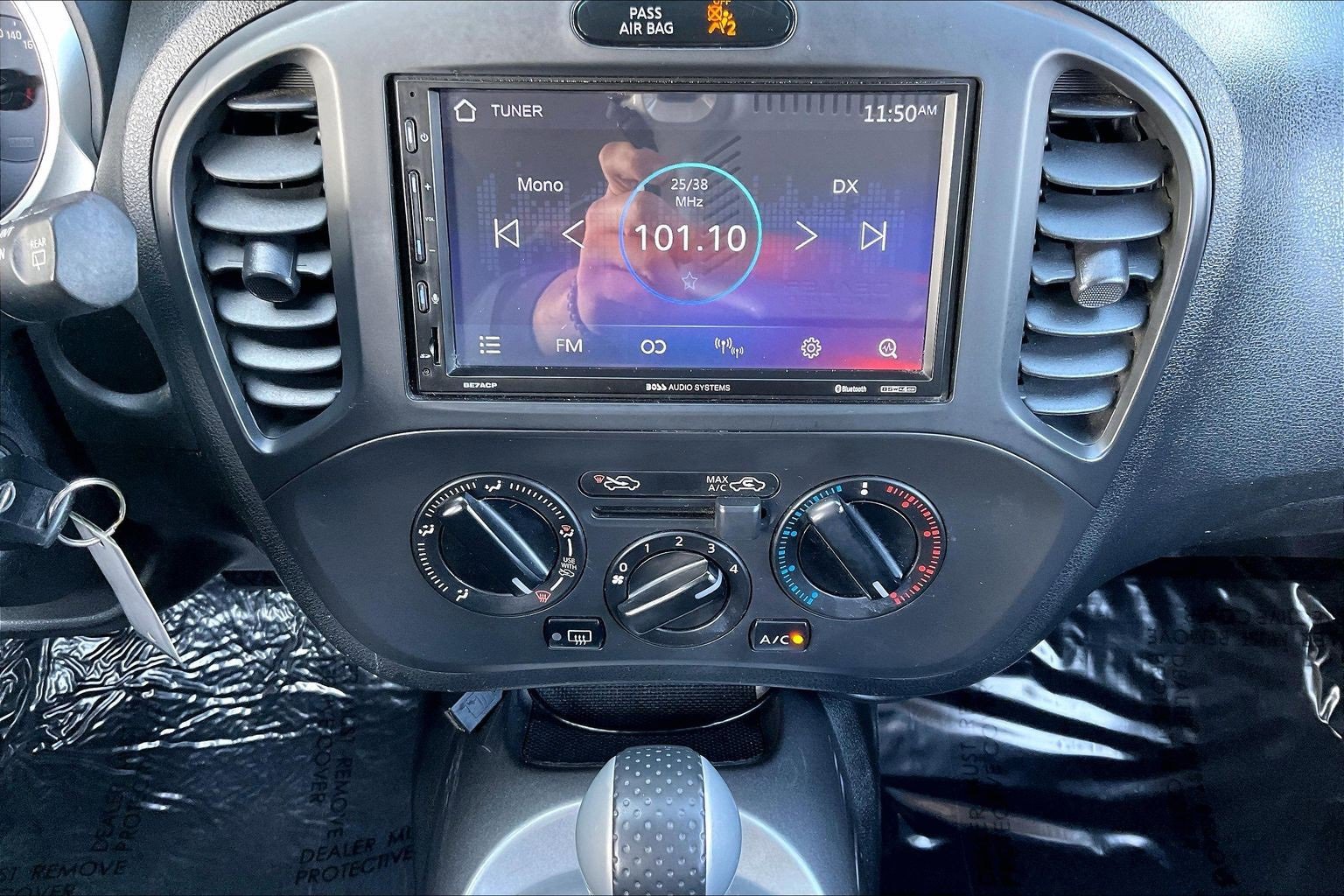 Used 2013 Nissan Juke S image 9