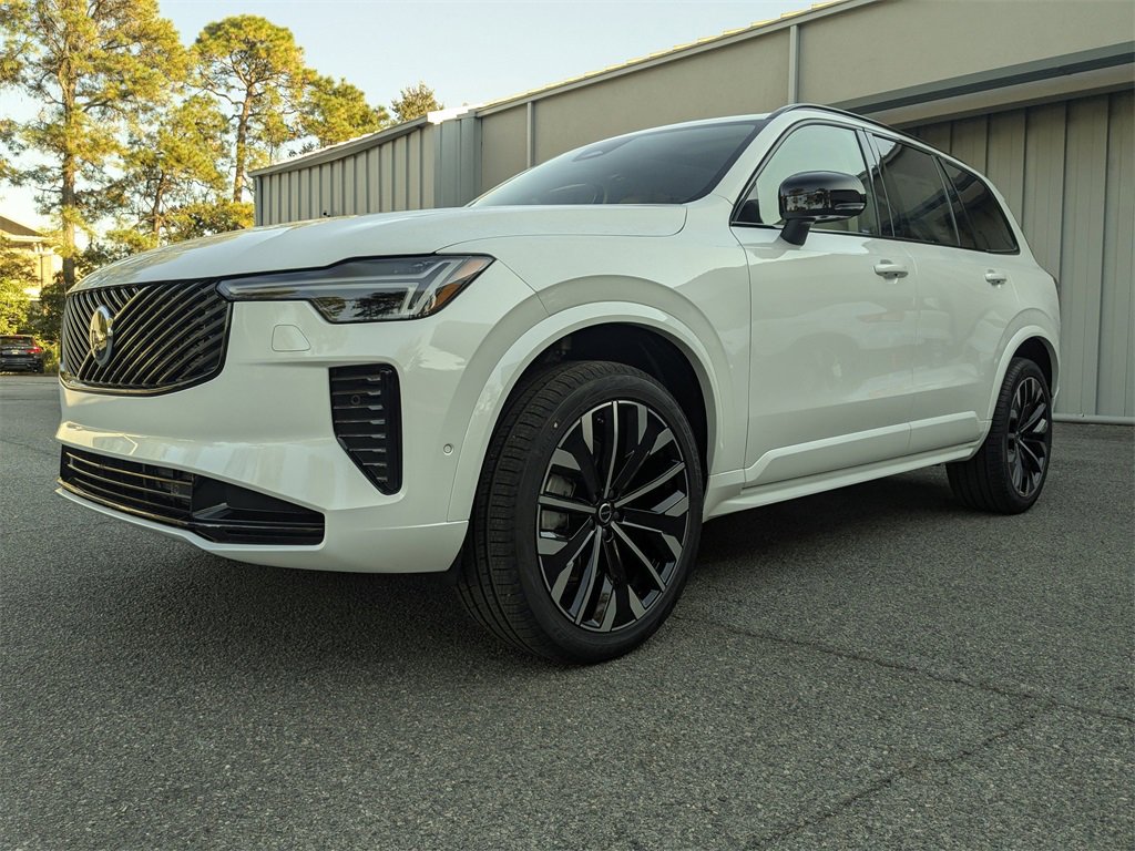 New 2026 Volvo XC90 B6 Ultra w/ Protection Package Premier image 8