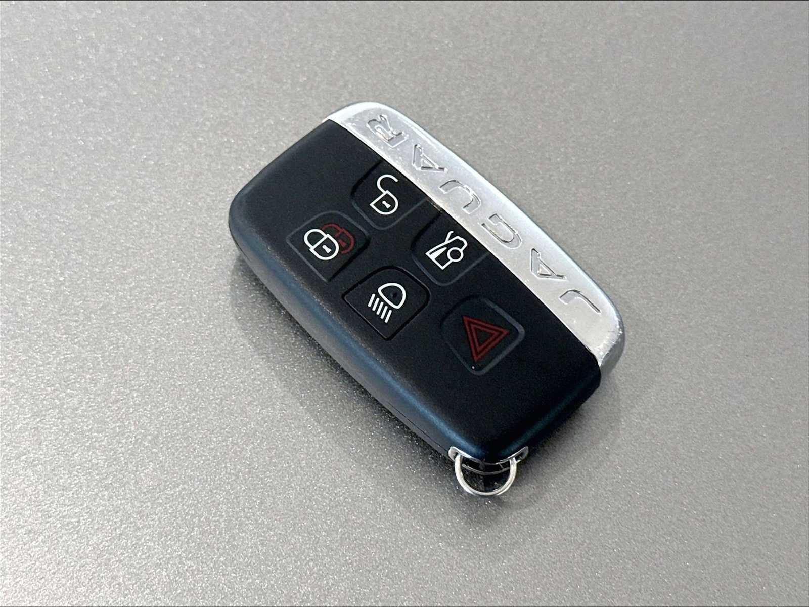 Used 2023 Jaguar F-TYPE R AWD/4WD image 33