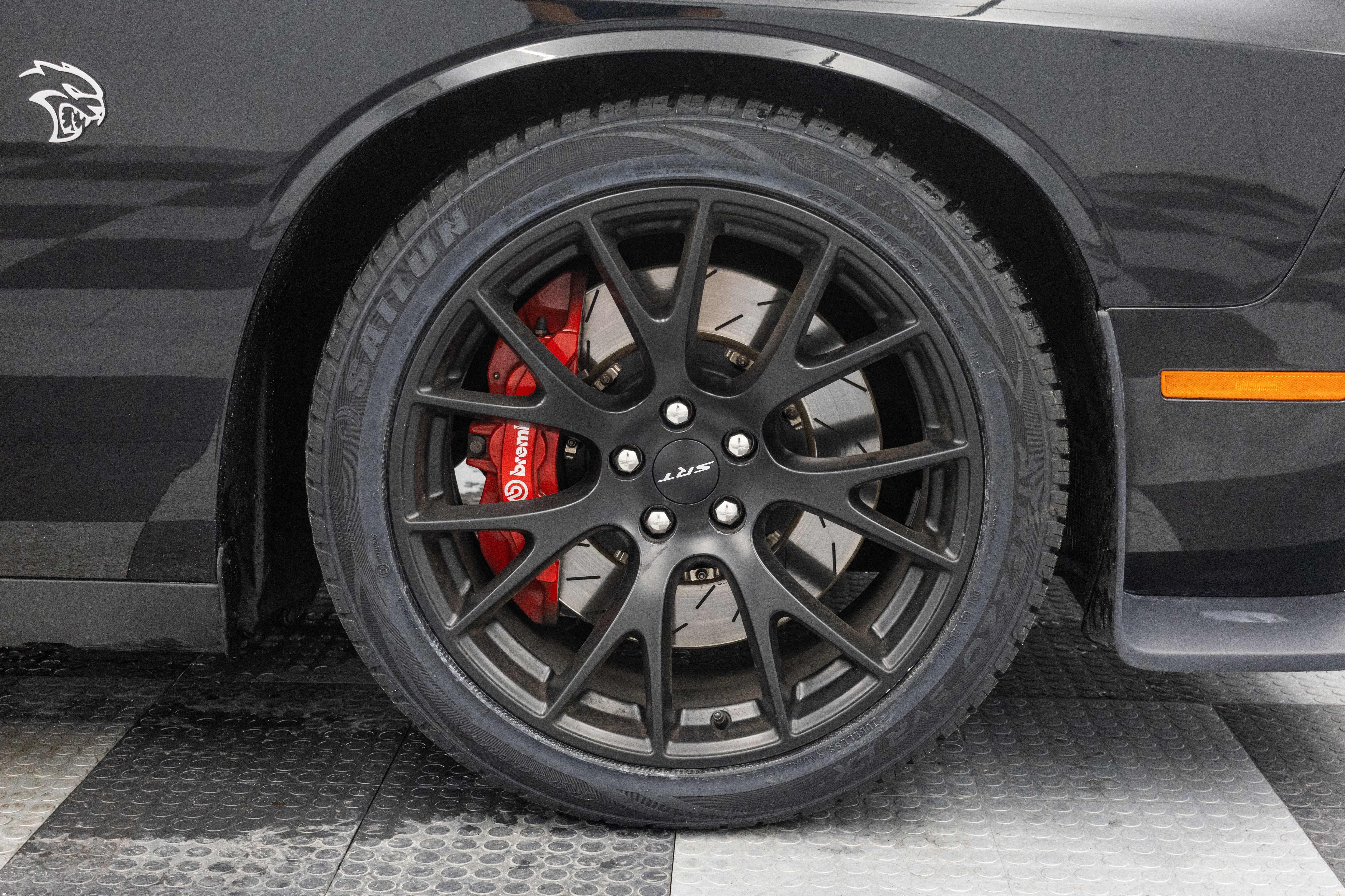 Used 2015 Dodge Challenger SRT Hellcat image 12