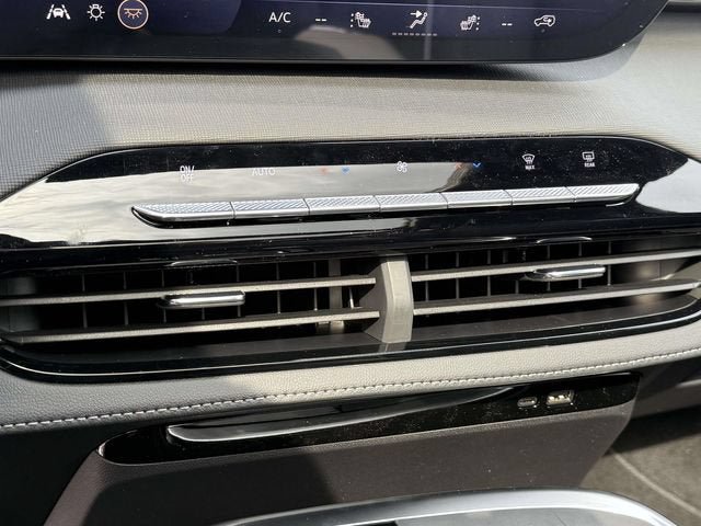 New 2026 Buick Enclave Sport Touring w/ Super Cruise Package AWD/4WD image 17