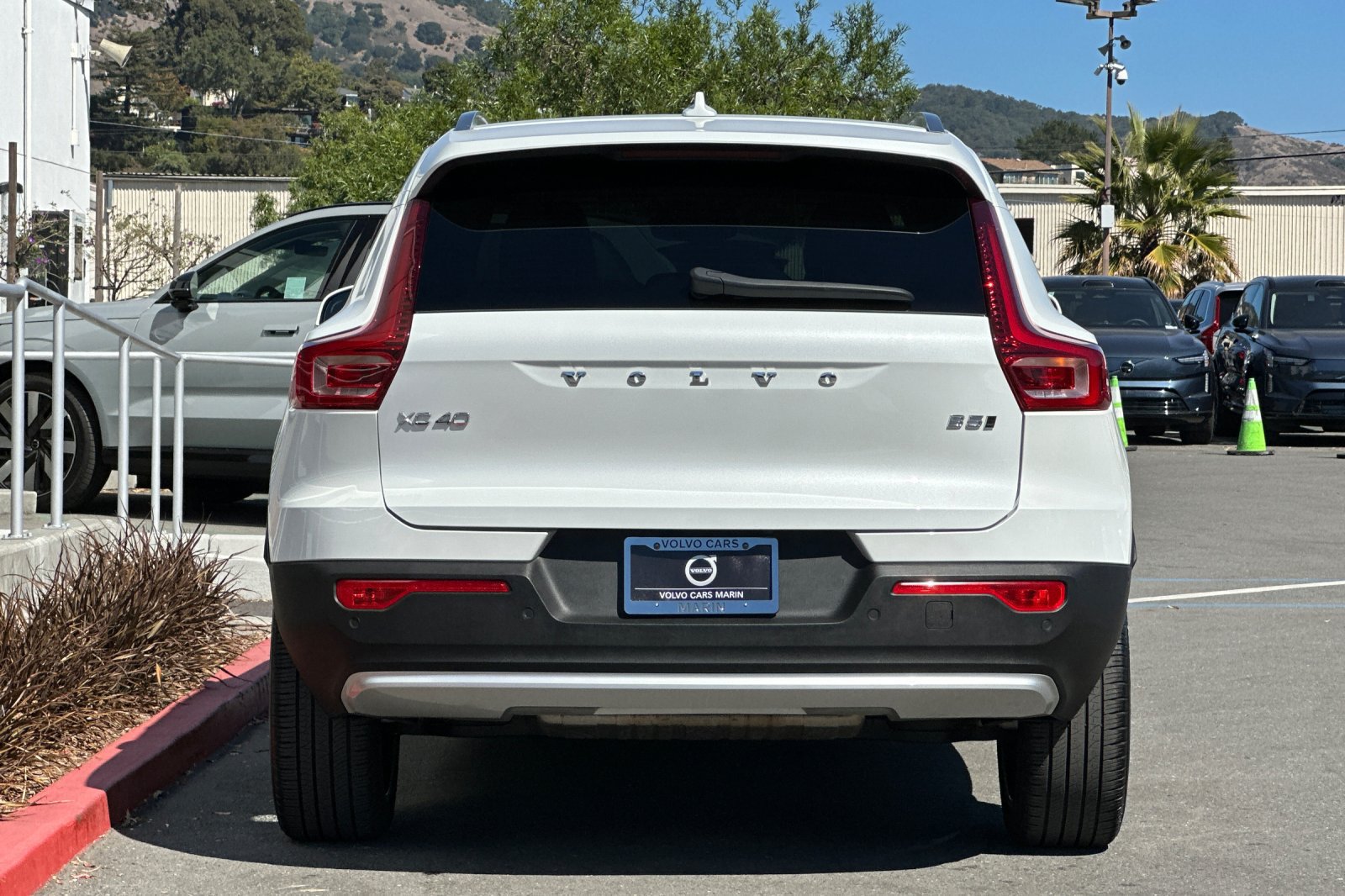Certified 2025 Volvo XC40 B5 Ultra AWD/4WD image 8