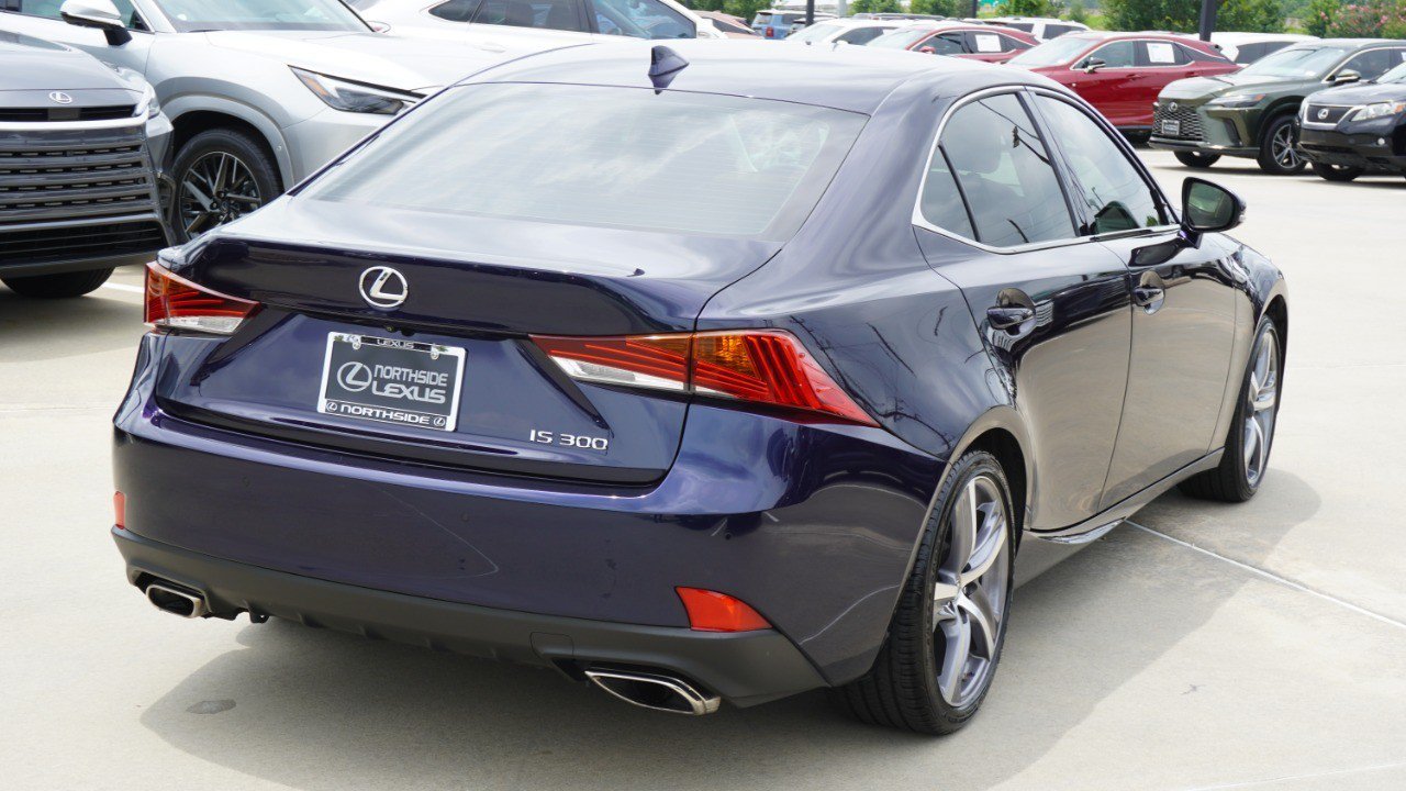 Used 2019 Lexus IS 300 w/ Premium Package RWD image 6