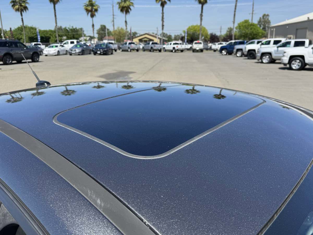 Used 2018 Ford Focus SEL image 13