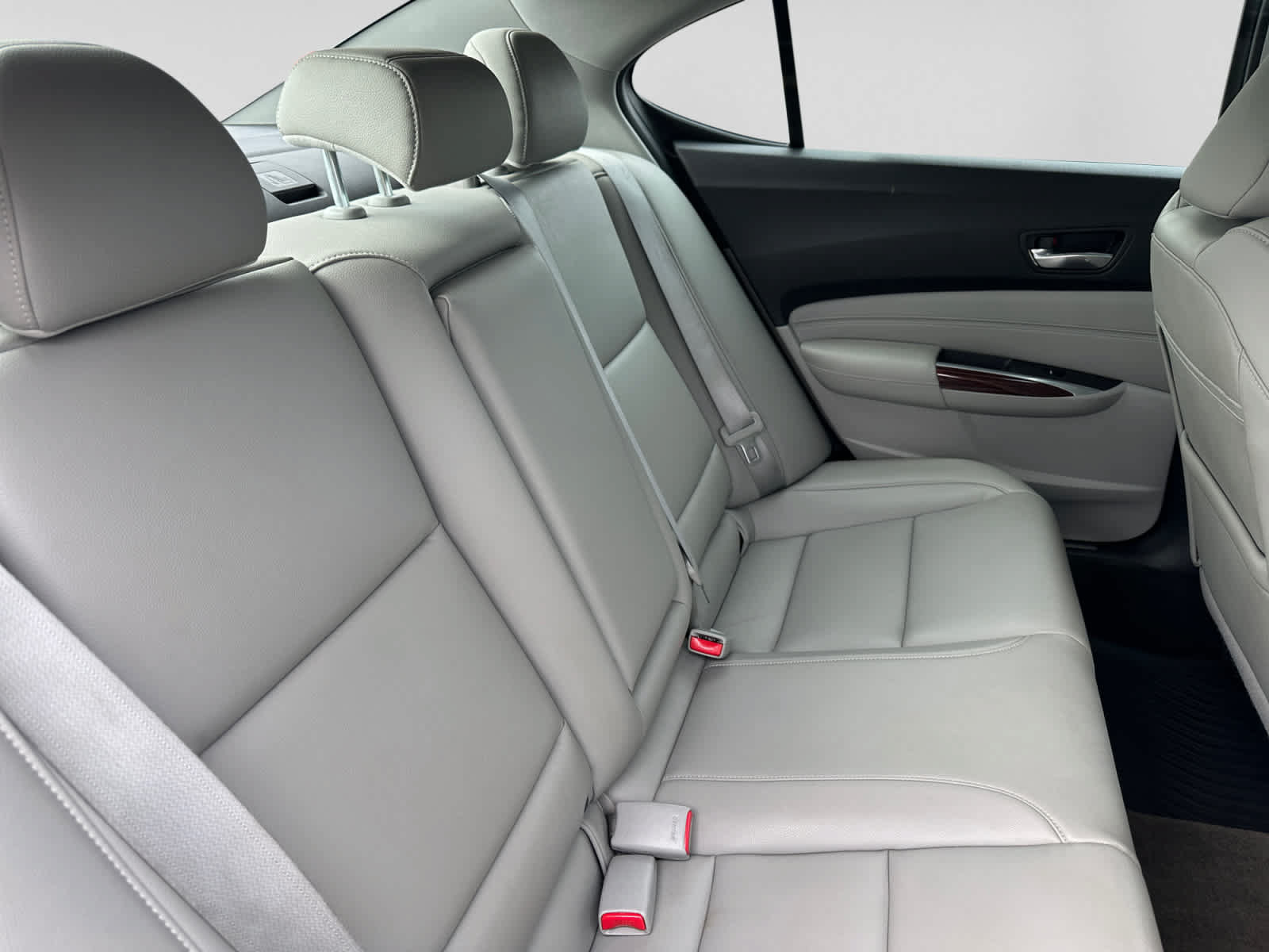 Used 2017 Acura TLX FWD image 17