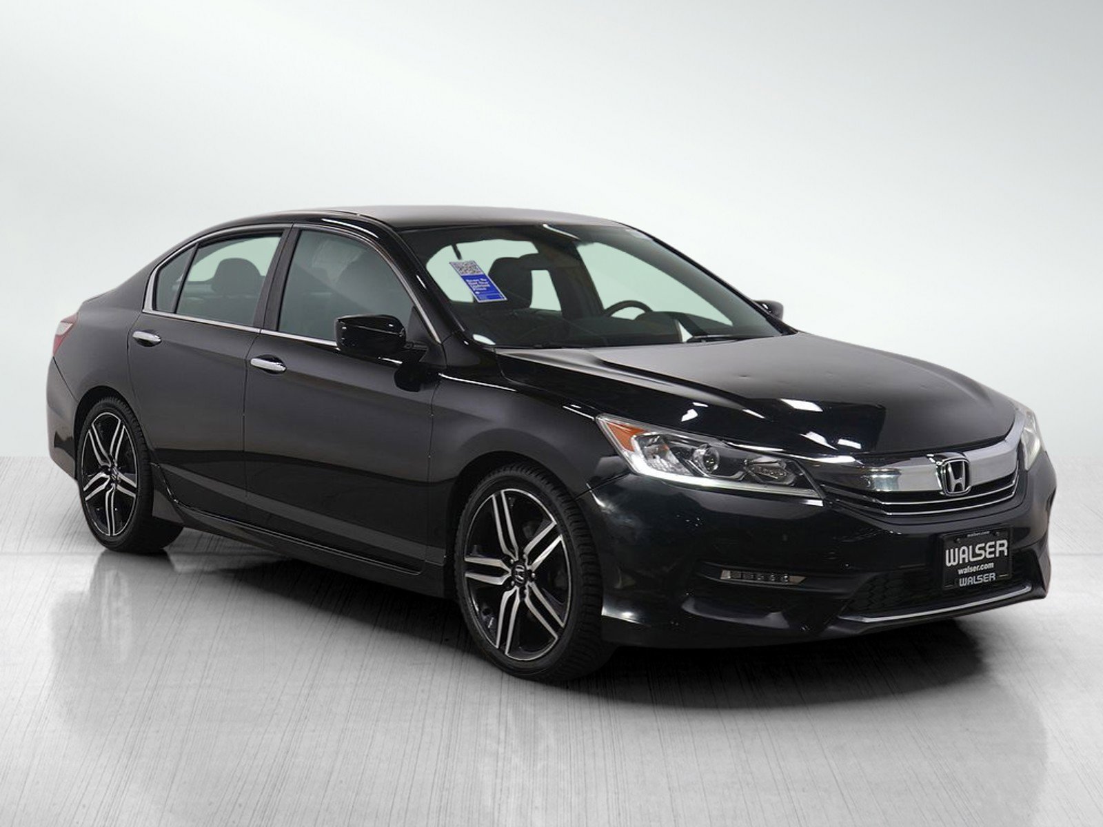 Used 2016 Honda Accord Sport image 7