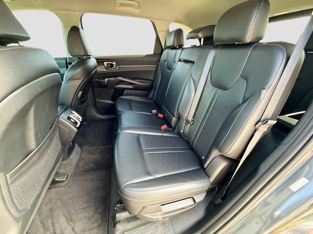 Used 2024 Kia Sorento S FWD image 24