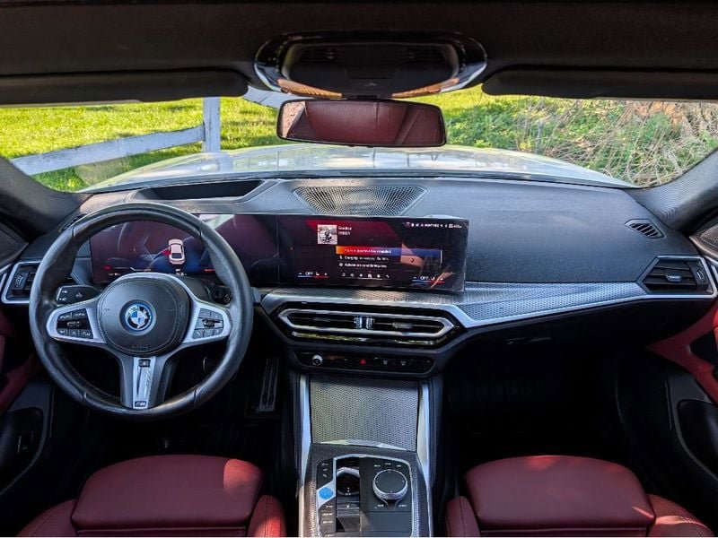 Used 2024 BMW i4 xDrive40i w/ M Sport Package AWD/4WD image 33