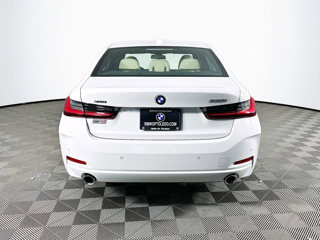 New 2026 BMW 330i xDrive Sedan w/ Convenience Package image 8