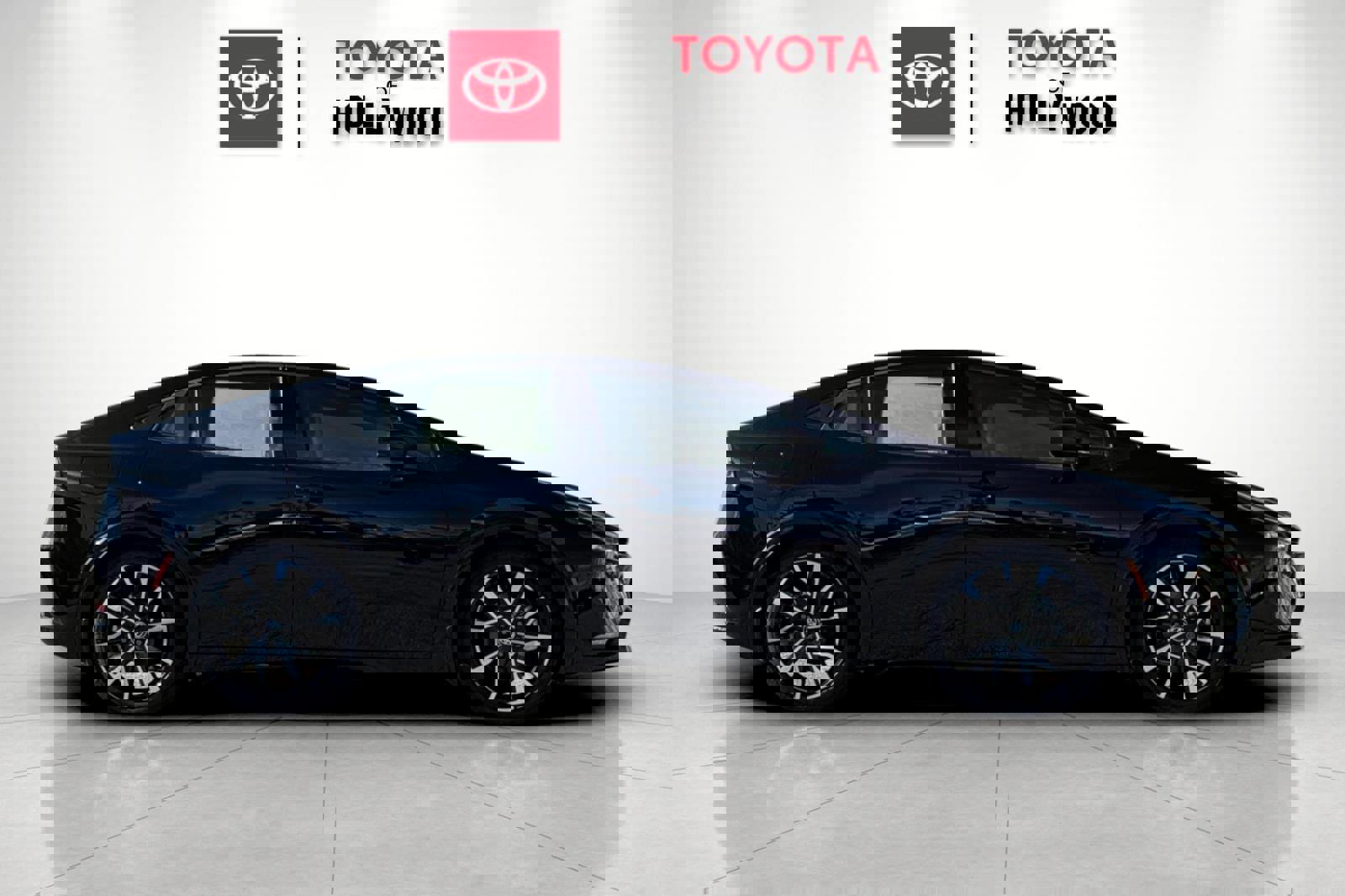 New 2026 Toyota Prius Plug-In Hybrid image 3