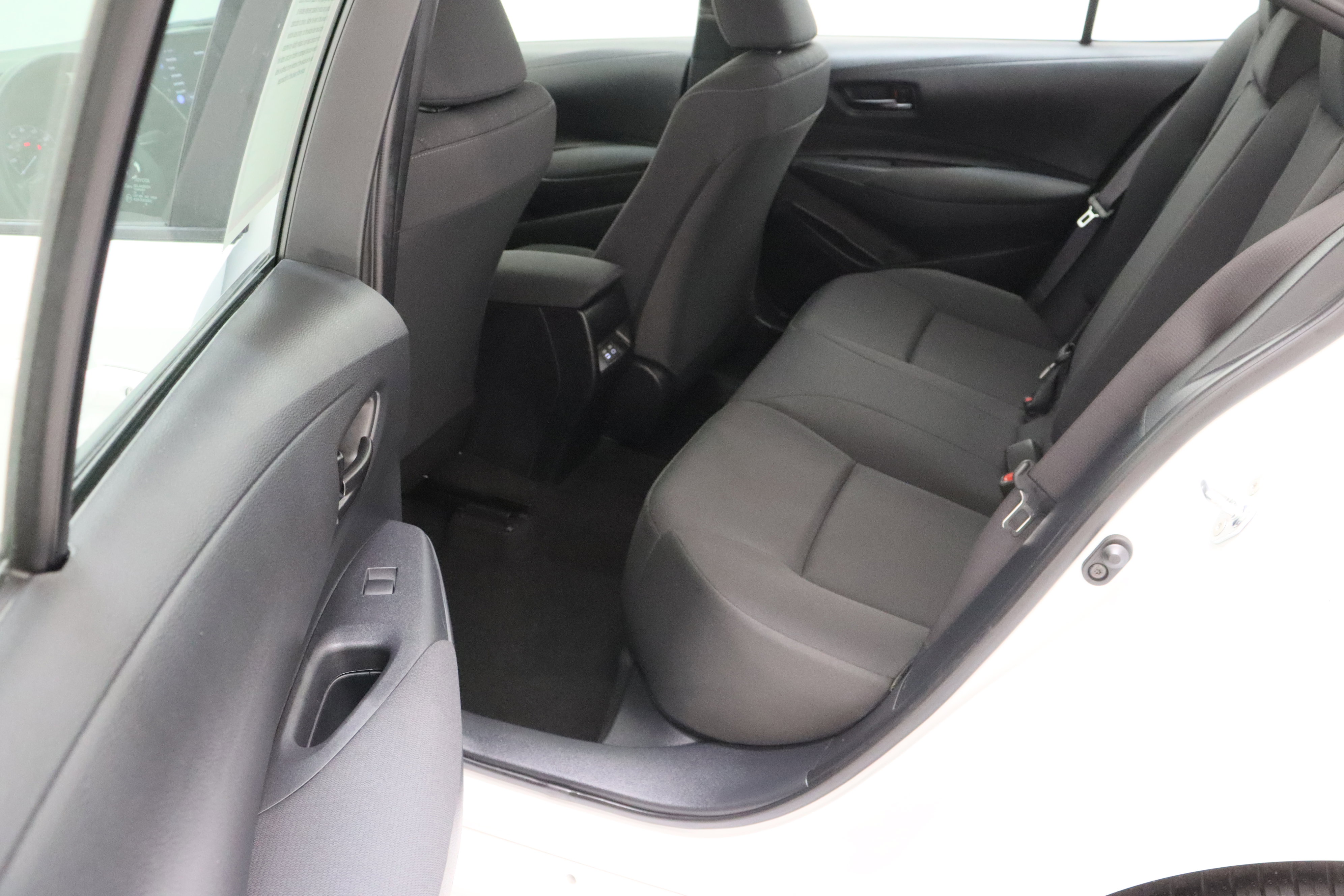 Certified 2024 Toyota Corolla LE FWD image 25