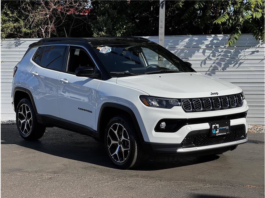 Used 2025 Jeep Compass Limited AWD/4WD image 6