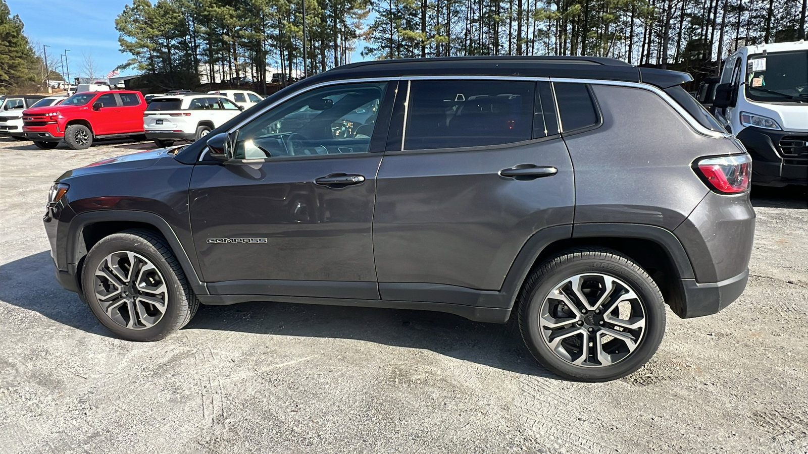 Used 2024 Jeep Compass Limited image 11