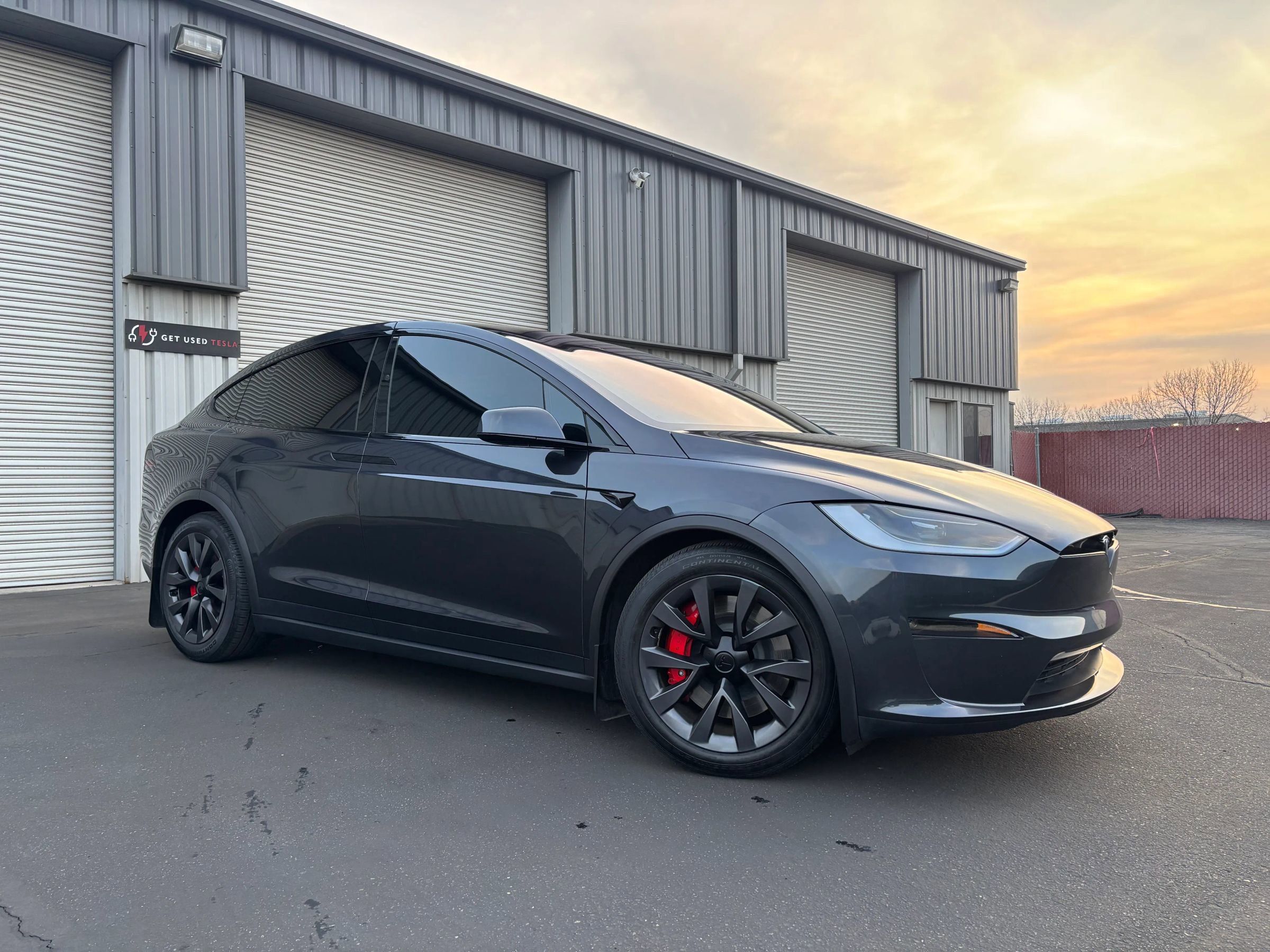 Used 2024 Tesla Model X Plaid image 3