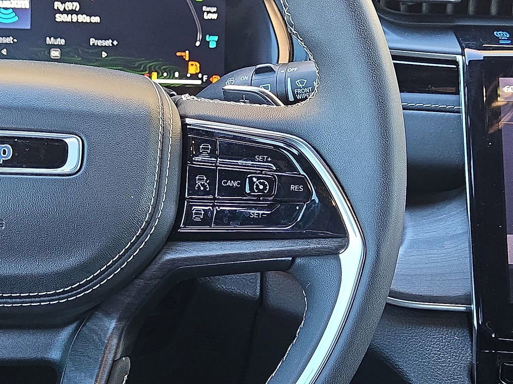 Used 2022 Jeep Grand Cherokee Overland image 21