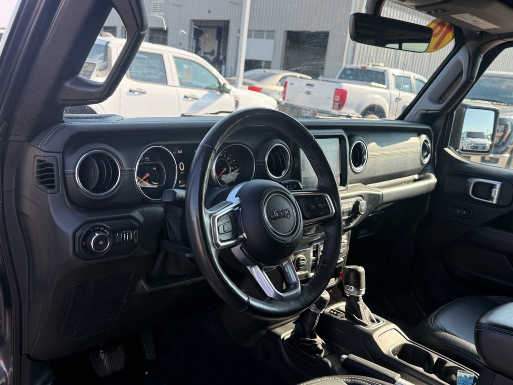 Used 2019 Jeep Wrangler Unlimited Sahara AWD/4WD image 4