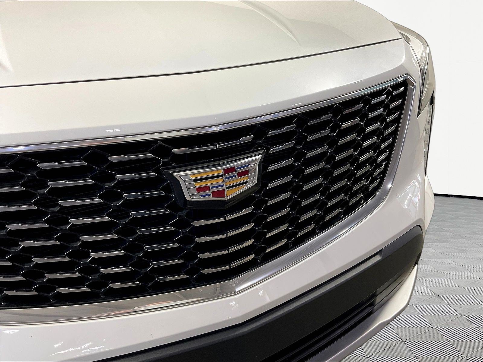 Used 2023 Cadillac XT4 Premium Luxury w/ Technology Package AWD/4WD image 33