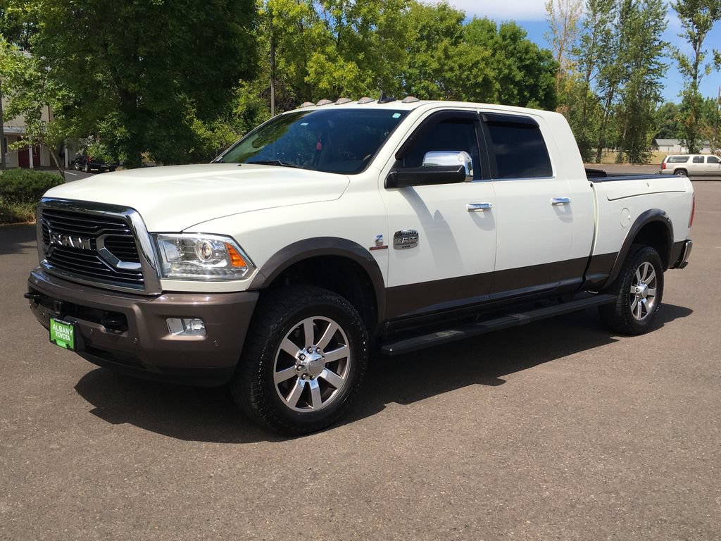 Used 2018 RAM 2500 Longhorn w/ Convenience Group AWD/4WD image 13