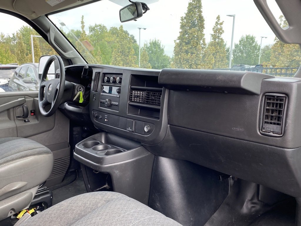 Used 2020 GMC Savana 2500 w/ Driver Convenience Package image 28