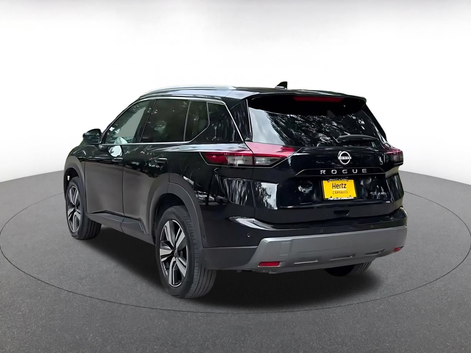 Used 2026 Nissan Rogue SL AWD/4WD image 12