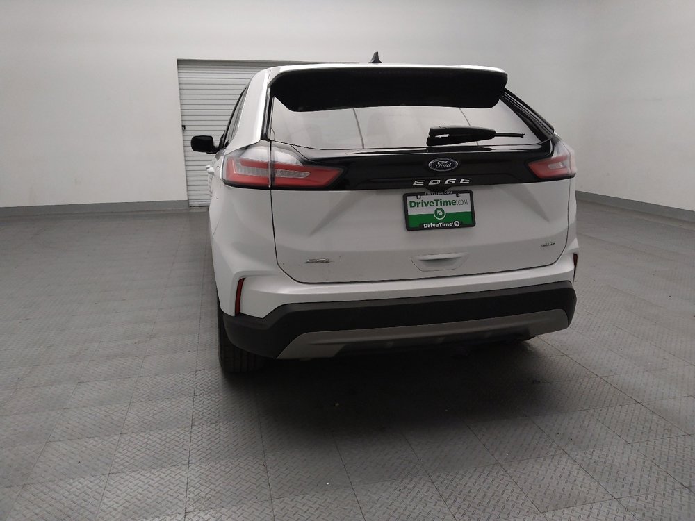 Used 2024 Ford Edge SEL image 6