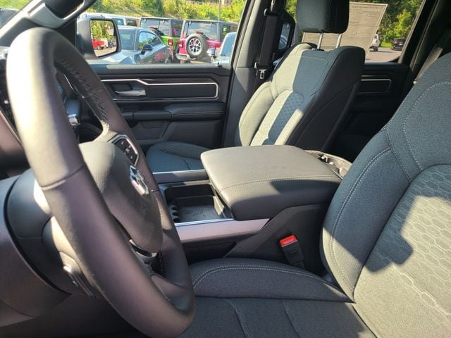 New 2026 RAM 1500 Big Horn AWD/4WD image 13