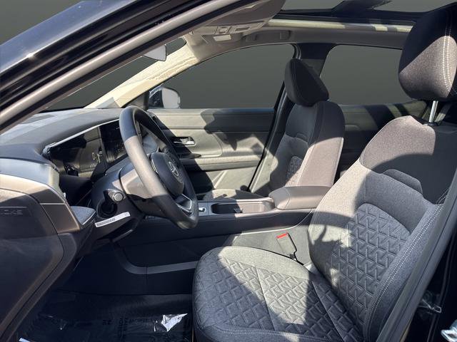 New 2026 Nissan Kicks SV w/ SV Premium Package AWD/4WD image 4