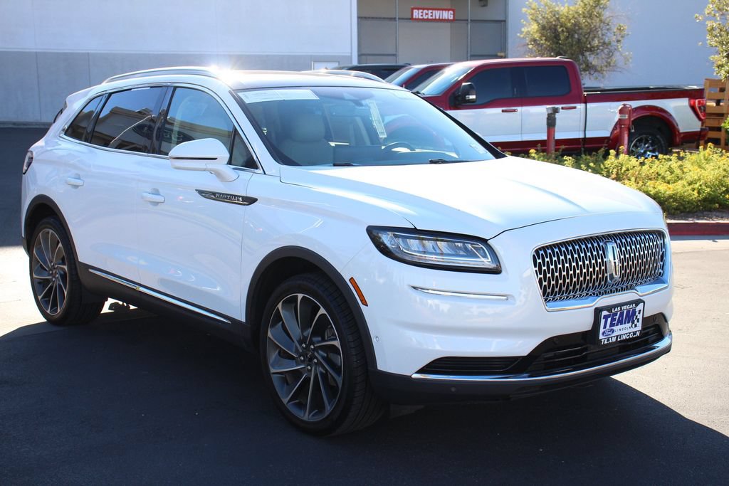 Certified 2022 Lincoln Nautilus Reserve w/ Equipment Group 201A AWD/4WD image 8