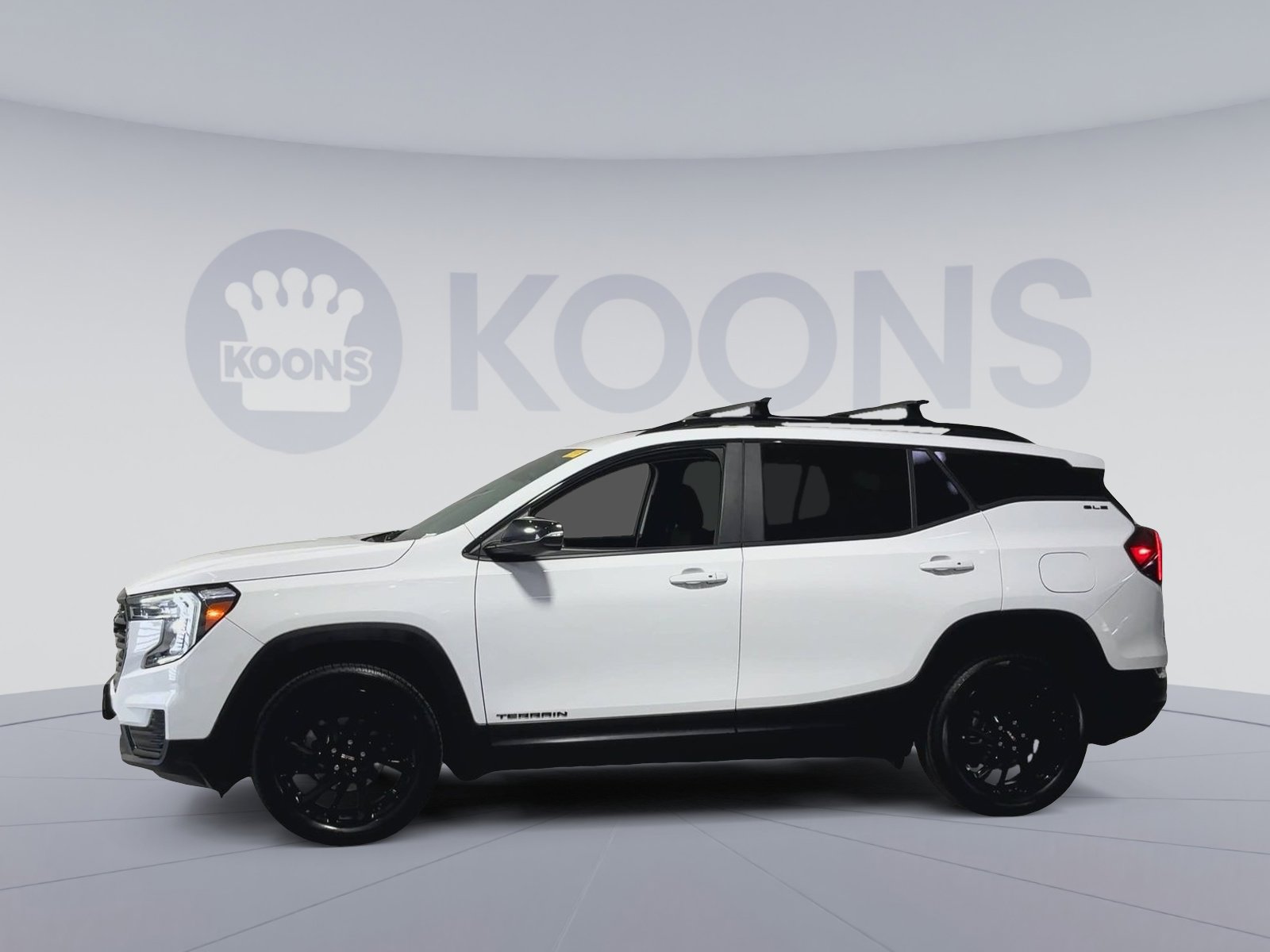 Used 2023 GMC Terrain SLE w/ Driver Convenience Package AWD/4WD image 7