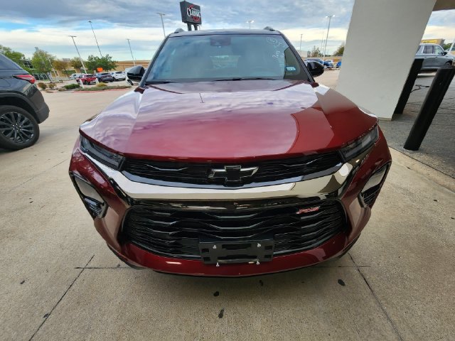 Used 2023 Chevrolet TrailBlazer RS FWD image 2