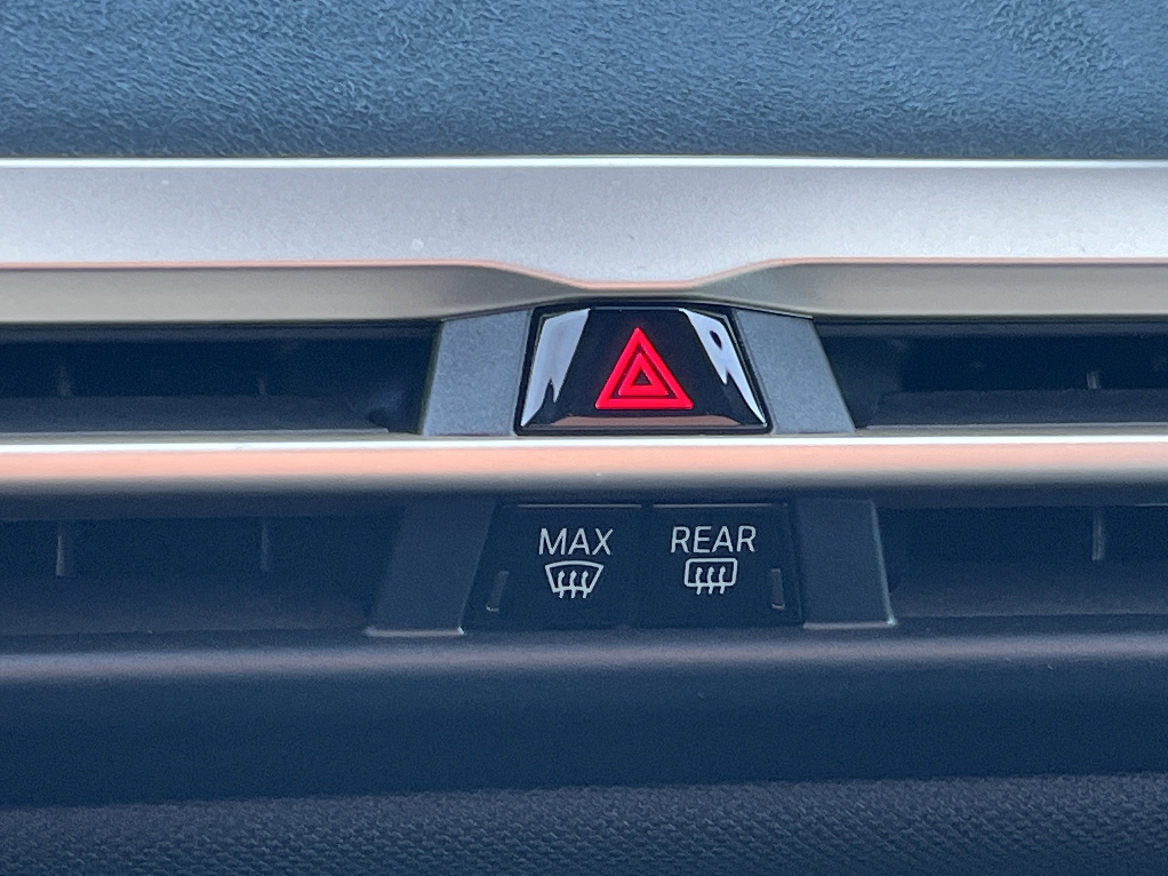 New 2026 BMW iX xDrive45 image 6