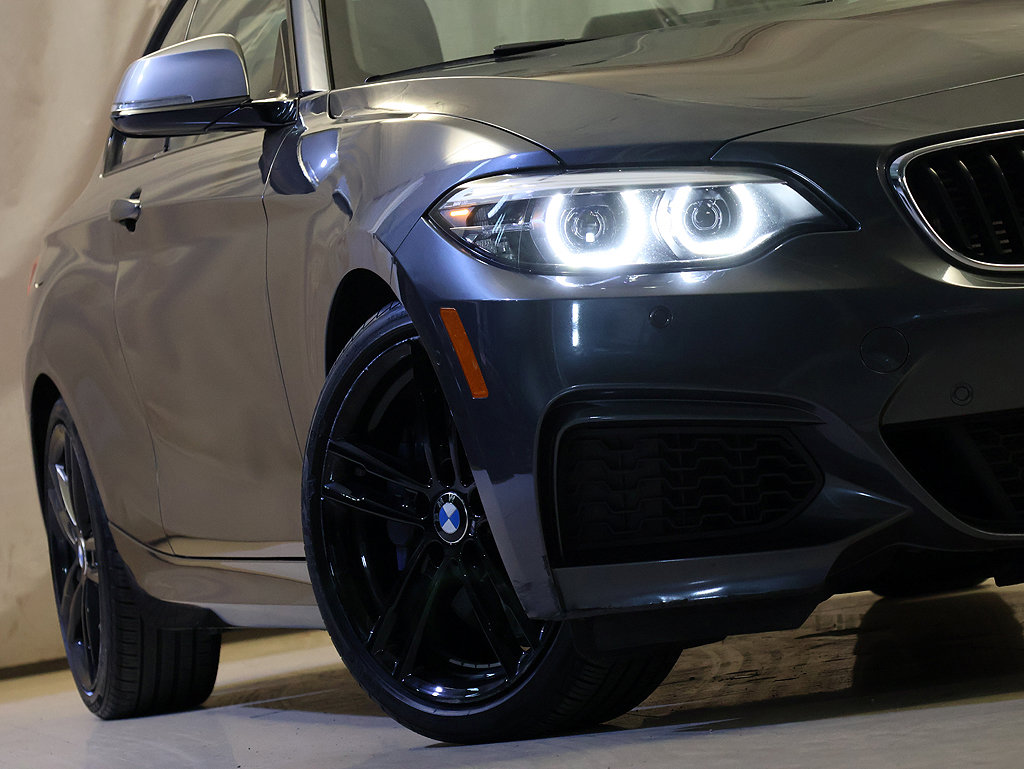 Used 2018 BMW M240i xDrive Coupe AWD/4WD image 4