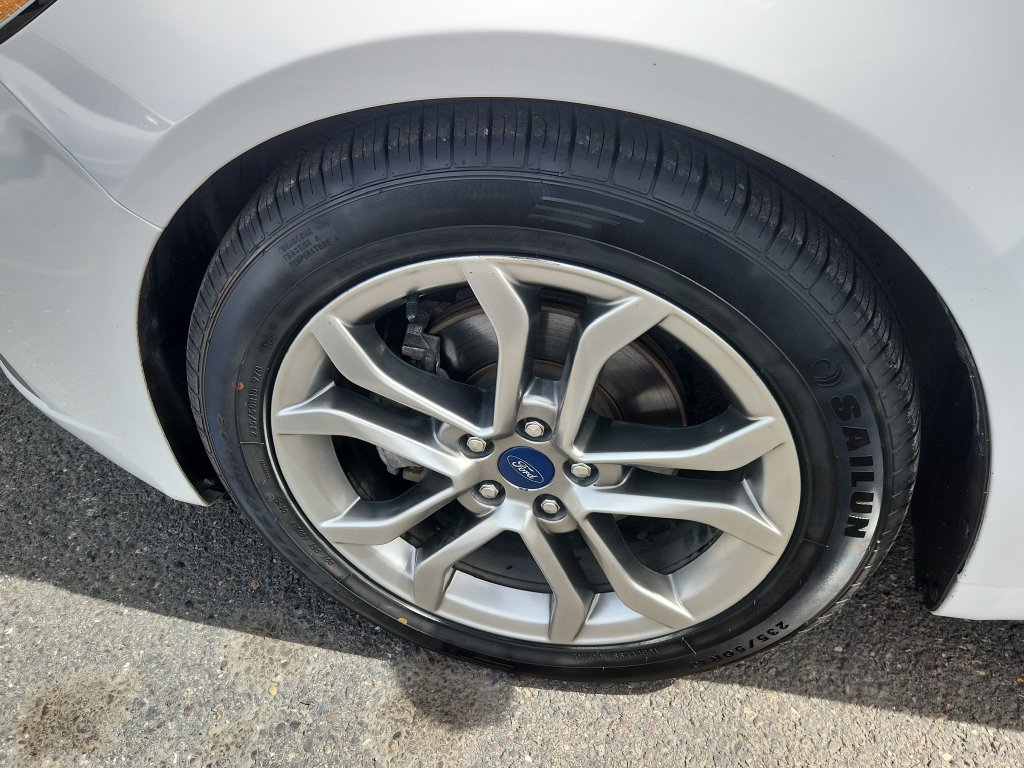 Used 2020 Ford Fusion Titanium FWD image 18