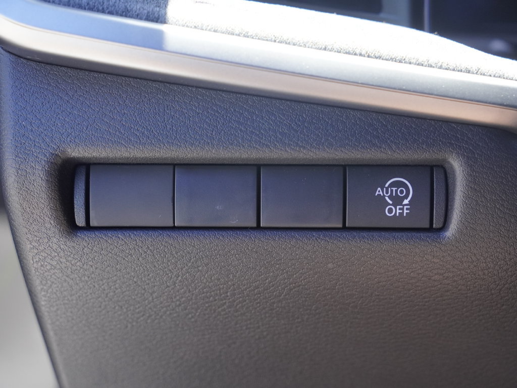 New 2026 Nissan Kicks SV FWD image 11