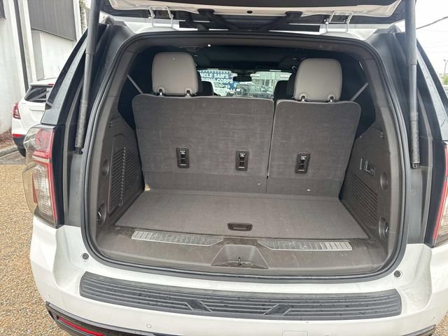 Used 2024 Chevrolet Tahoe Z71 w/ Luxury Package AWD/4WD image 10